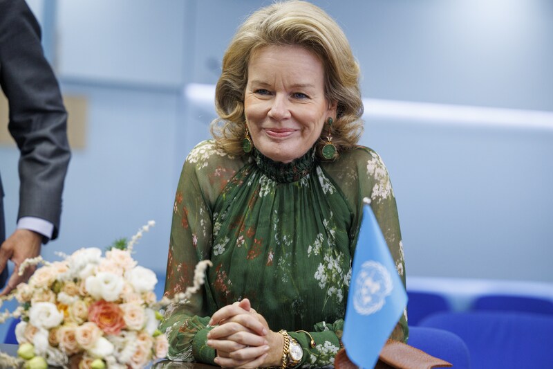 “Elle exprime sa solidarité avec le pays”: la reine Mathilde en visite ...