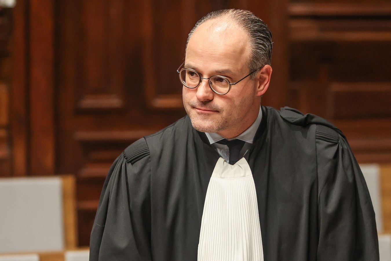 Un “crypto-investisseur” belge arrêté: il avait disparu avec les économies  de ses victimes et servait du caviar à ses poules | Foto | 7sur7.be