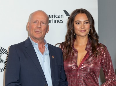 L’épouse de Bruce Willis donne des nouvelles bouleversantes de l’acteur: “Son cerveau l’abandonne”