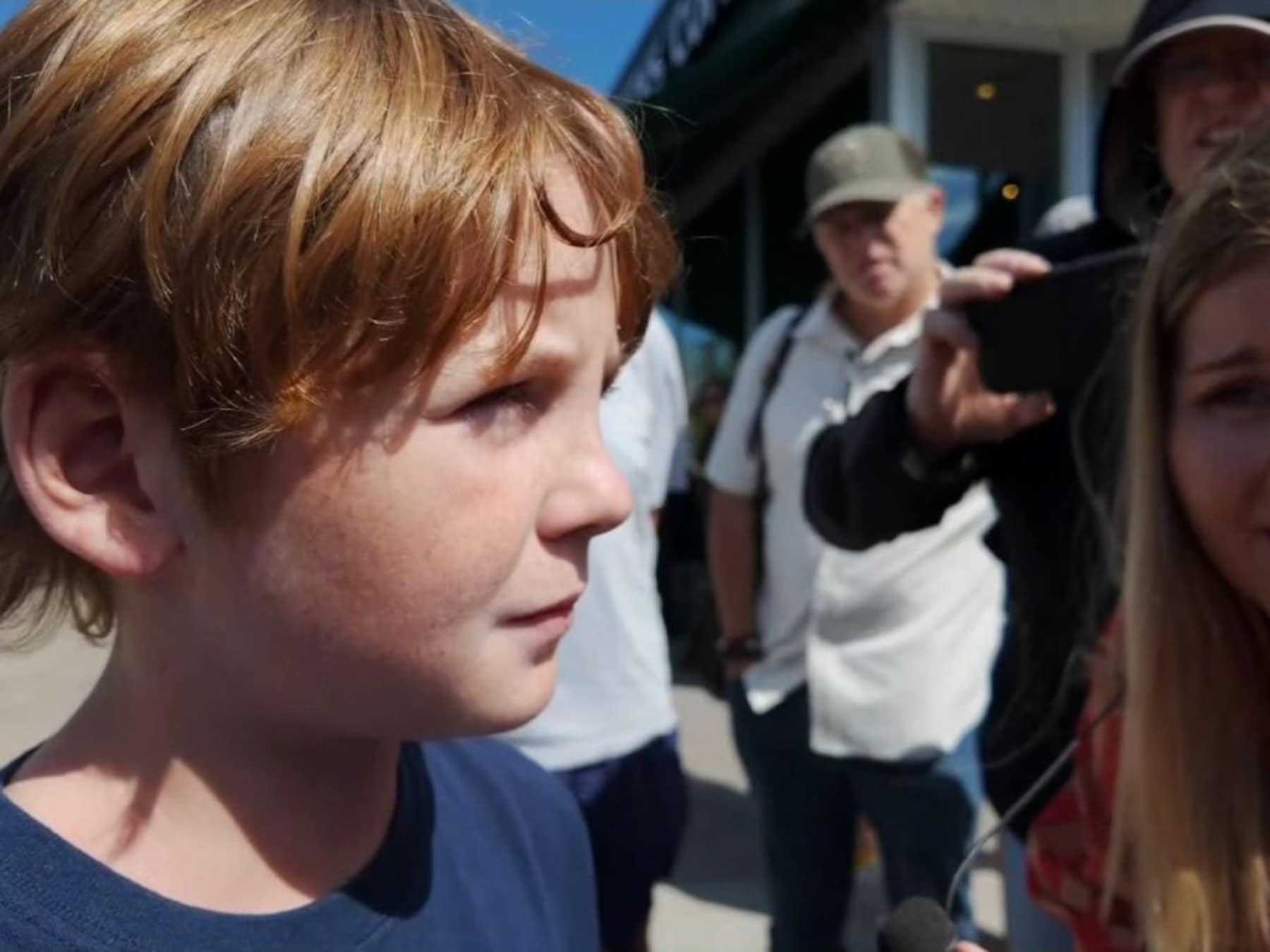 Son ami a pris une balle pour lui sauver la vie: un fragment trouvé dans le cou d’un jeune survivant de la fusillade de Minneapolis