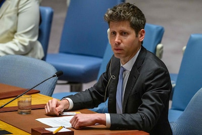 Sam Altman alerte l’ONU: “L’IA nécessite une attention extrême”