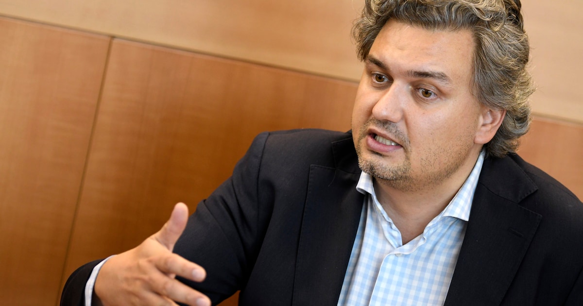 Le conseiller communal ucclois Emmanuel De Bock quitte DéFI pour le MR ...