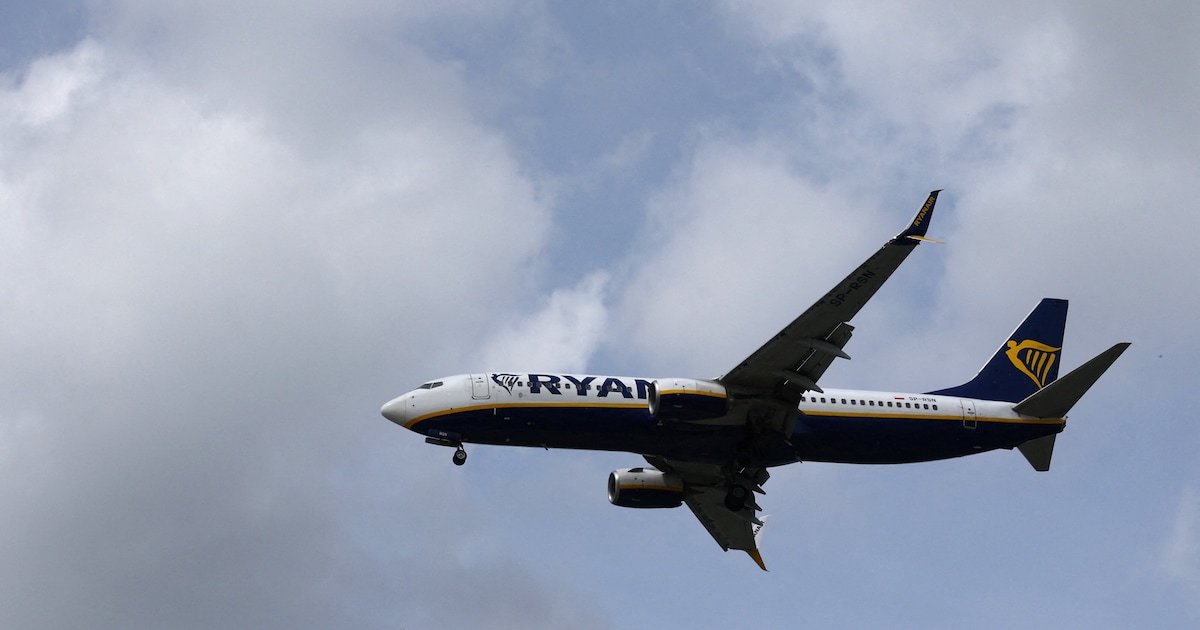 Un vol Ryanair atterrit à 23h30 à Ostende au lieu de... Charleroi et ...