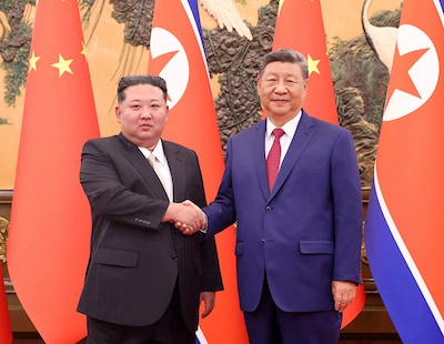 Le président chinois Xi Jinping en Corée du Nord: “Amitié in