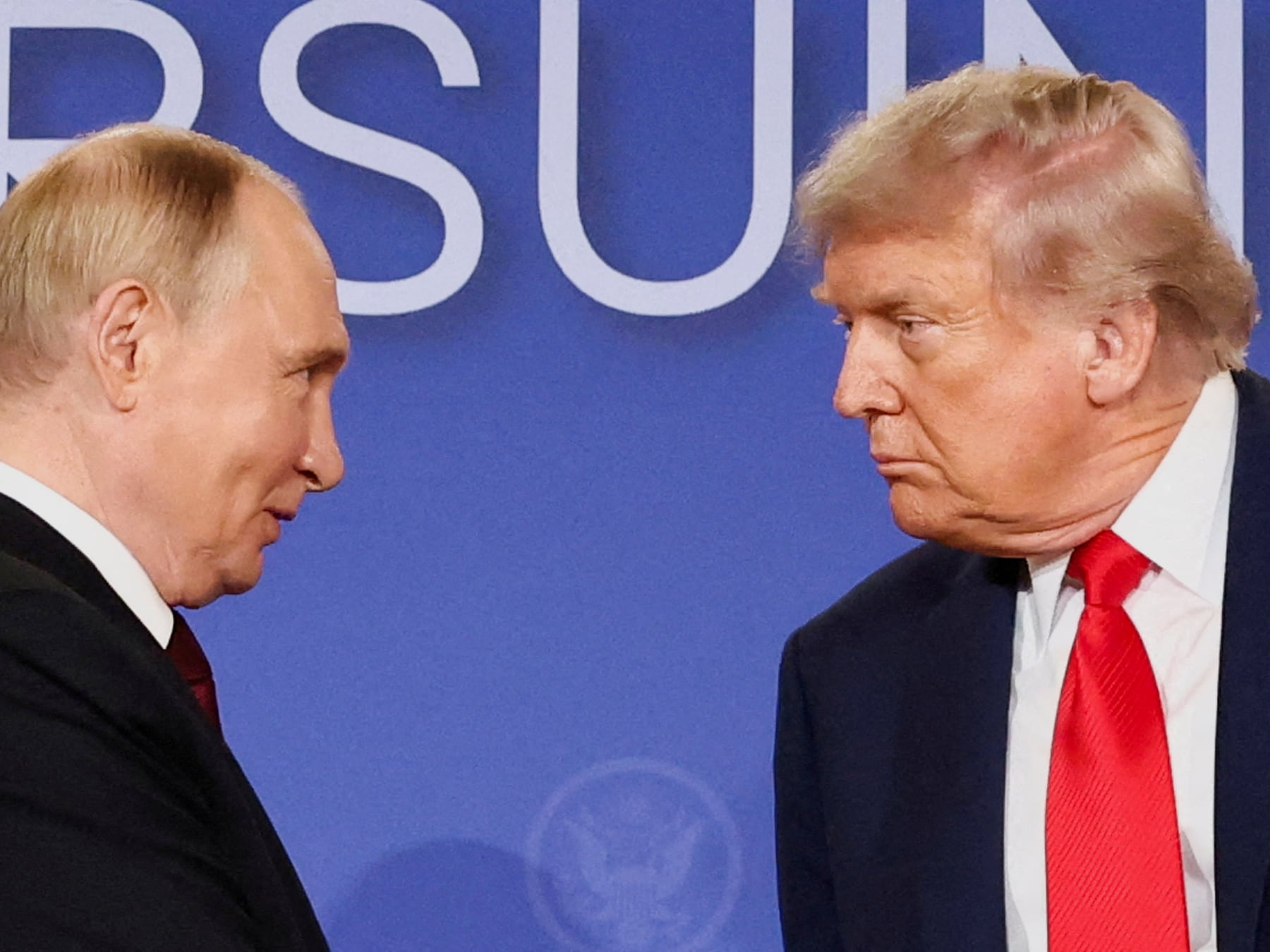 Moscou dément les accusations de Trump contre une “conspiration” anti-USA formée à Pékin