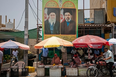 Les États-Unis frappent l’Iran après des attaques contre le Koweit et Bahreïn