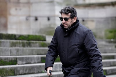 Les proches de Patrick Bruel sortent du silence: “