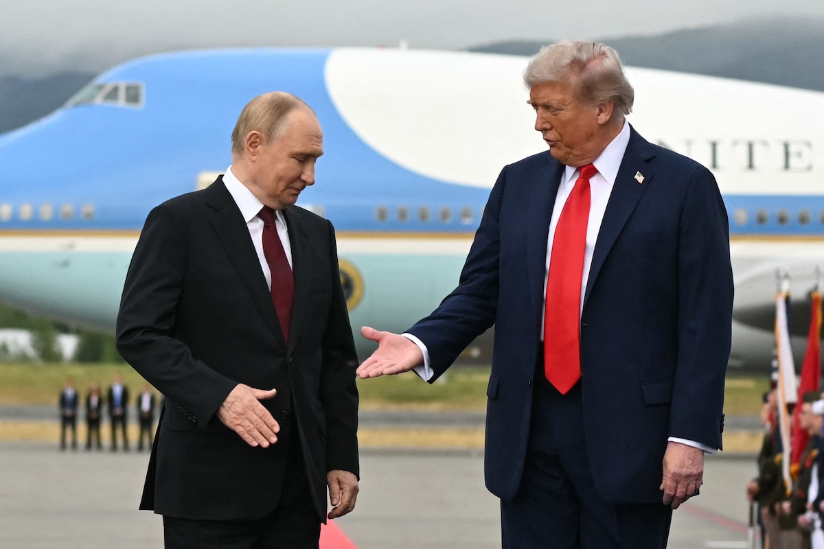 “La Russie est bien plus forte que l’Ukraine”: la sortie de Trump saluée par le Kremlin