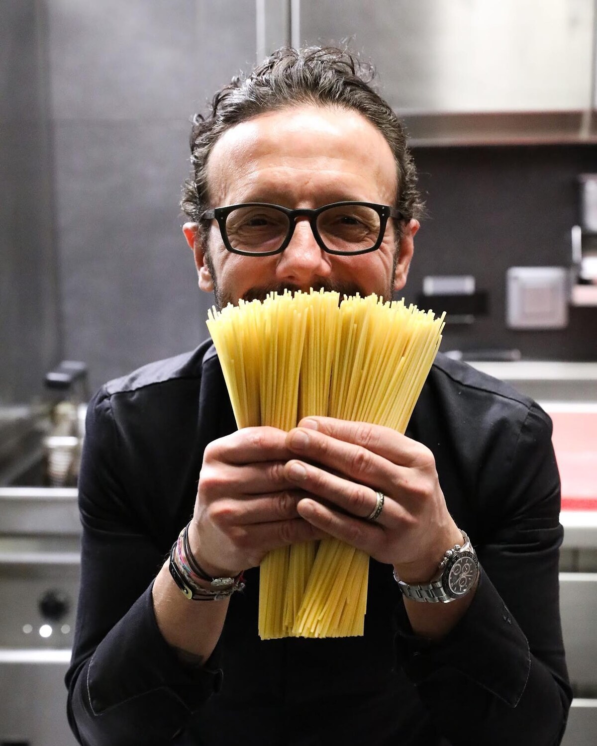 Le célèbre chef italien Simone Zanoni agressé près de Paris pour sa ...