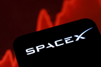 Le groupe aérospatial SpaceX dégage des bénéfices en bourse pour la première fois