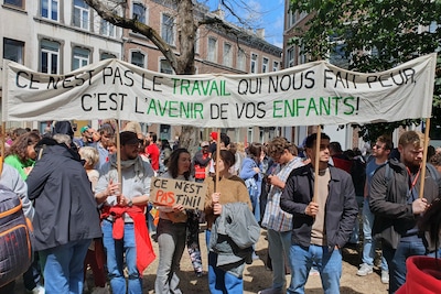 Les enseignants à nouveau rassemblés à Liège: “Ils ont gagné un vote mais perdu notre confiance”