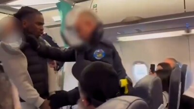 Le footballeur belge Stephane Omeonga violemment arrêté dans un avion, la police avance qu'il était sur la liste noire d'Israël