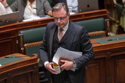 La discussion sur la réforme des pensions est close à la Chambre, vote attendu dans la nuit