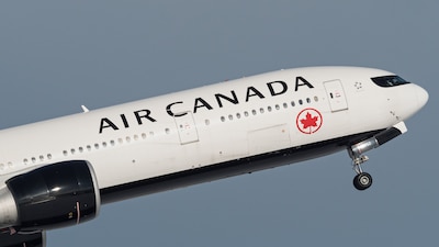 Un pilote d’Air Canada a volé pendant 17 ans sans la licence