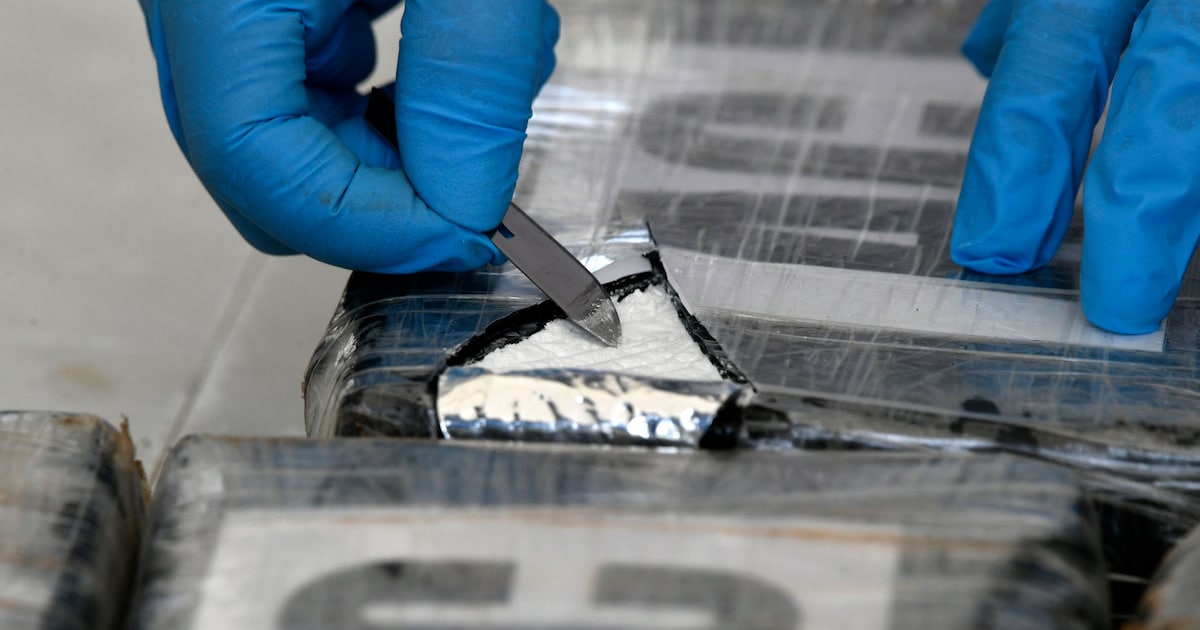3,7 tonnes de cocaïne saisies au large du Portugal, un suspect meurt après une collision