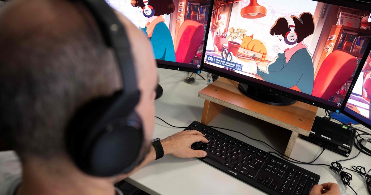 Sa chaîne compte près de 16 millions d’abonnés sur YouTube: qui se ...