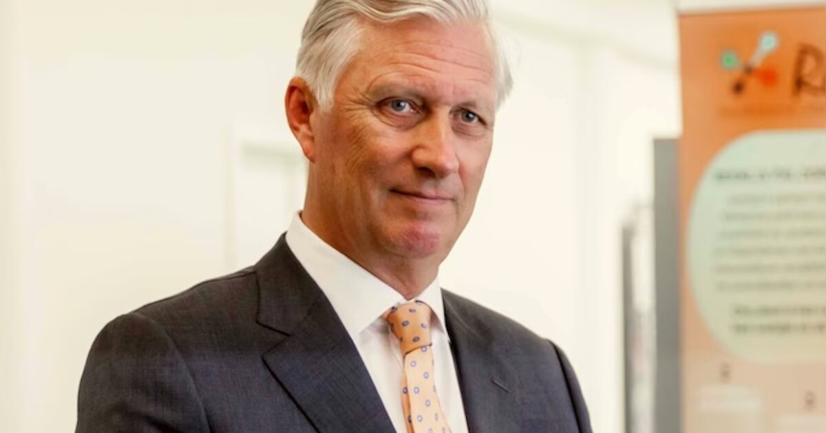 Voici les nouveaux timbres à l’effigie du roi Philippe, “entre ...