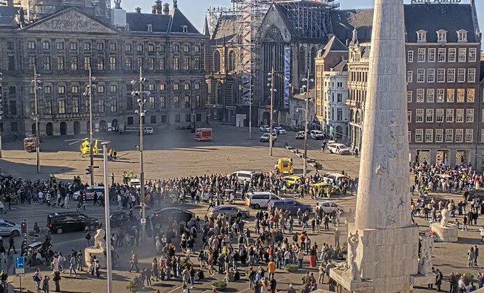 Attaque en plein centre d’Amsterdam quatre personnes grièvement blessées, le suspect arrêté