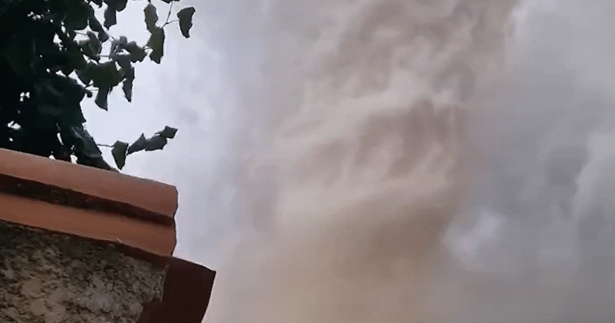 une-impressionnante-tornade-s-abat-pr-s-de-carcassonne-7sur7-be