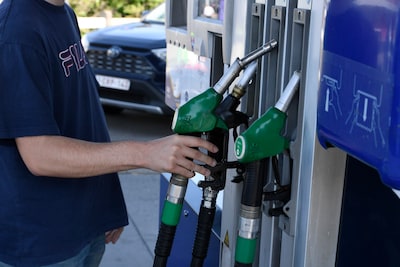 Double mauvaise nouvelle à la pompe: l’essence et le diesel plus chers