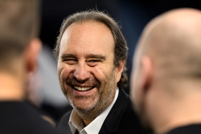 Un “deal” proposé au gouvernement De Wever: comment le milliardaire Xavier Niel a tenté de mettre la main sur Proximus