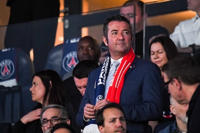 Un député macroniste filmé sur le capot d’une voiture: 