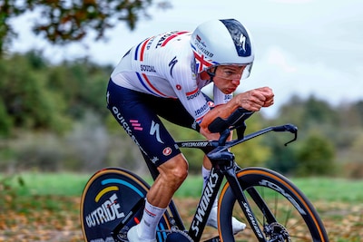 La fête continue pour Soudal Quick-Step: Hayter remporte le chrono du Tour de Hollande, trois Belges dans le top 10