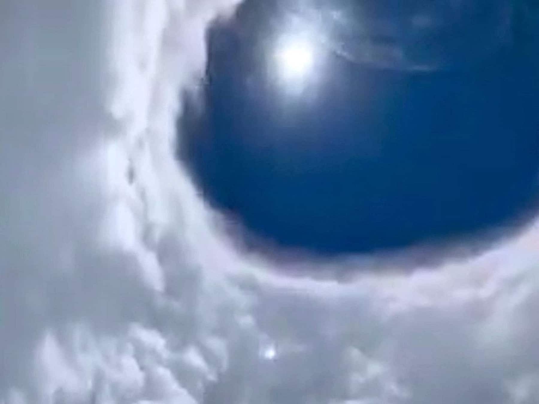 Ces images époustouflantes tournées à l’intérieur de l’œil de l’ouragan Erin