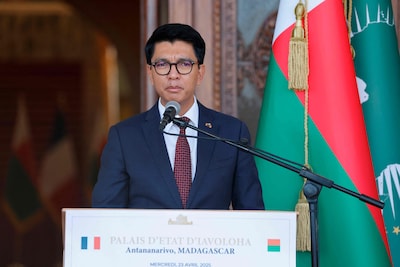 Le président de Madagascar a “quitté le pays”