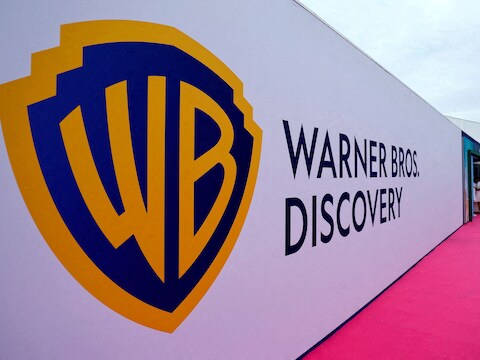 Trump exprime des doutes sur le rachat de Warner Bros par Netflix ...
