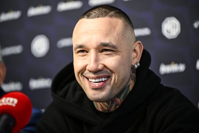 “Je continue d'être plein de surprises”: les premiers mots de Radja Nainggolan à Lokeren-Temse
