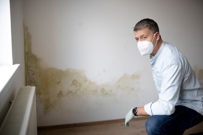 Attention à l’humidité entre octobre et mars: le taux d’humidité idéal à l’intérieur se situe entre 40 et 60%