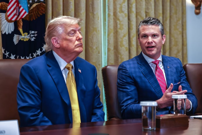 Pete Hegseth avec le président Donald Trump.