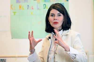 Les signes convictionnels “visibles” bientôt interdits pour le personnel des écoles