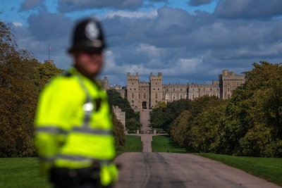 21 gardes chargés de la sécurité de la monarchie britannique suspendus après avoir été retrouvés endormis
