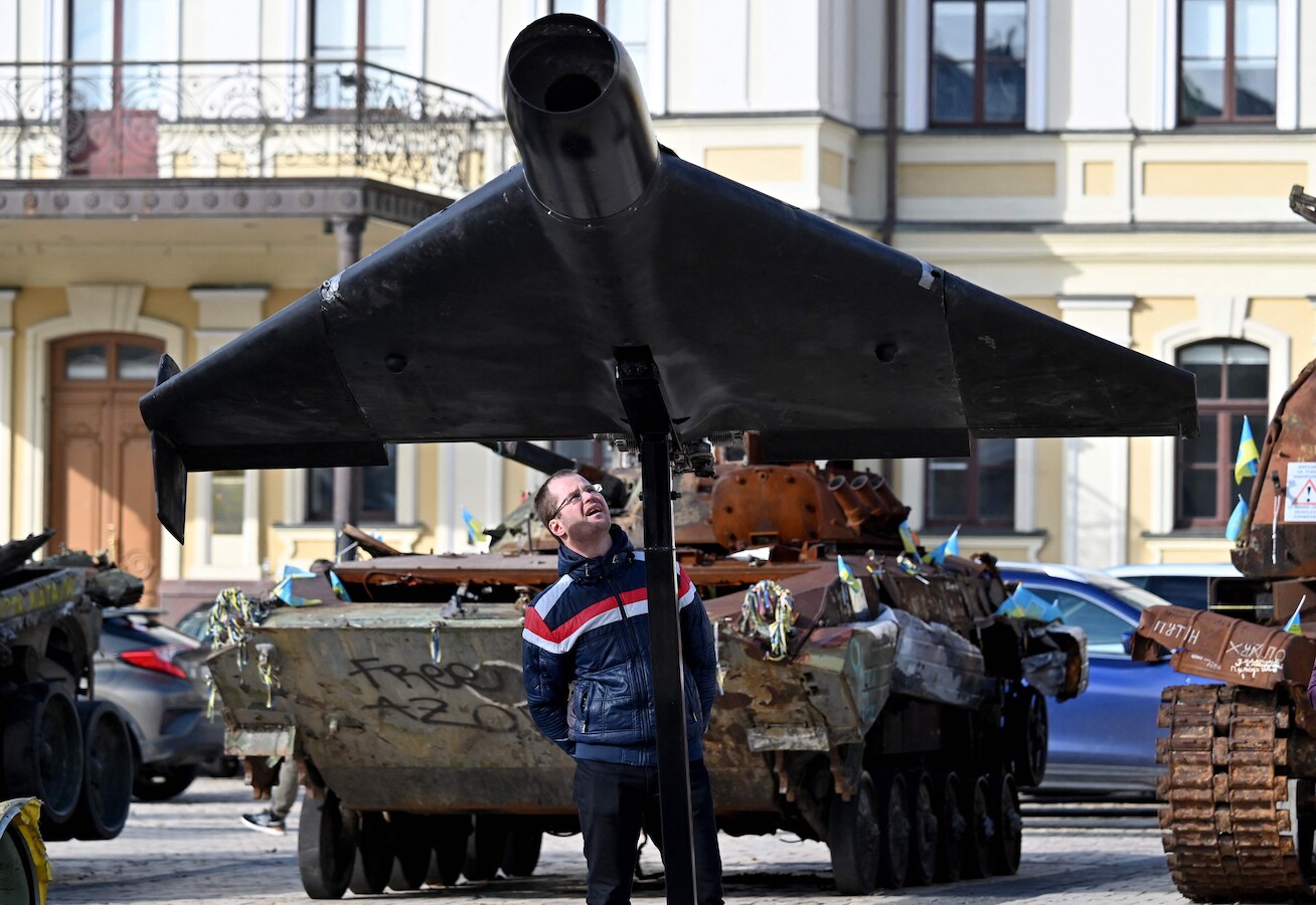Drone ya Shahed yafashwe na Ukraine iri mu byo igisirikare kiri gusesengura kugira ngo hamenyekane imiterere yayo