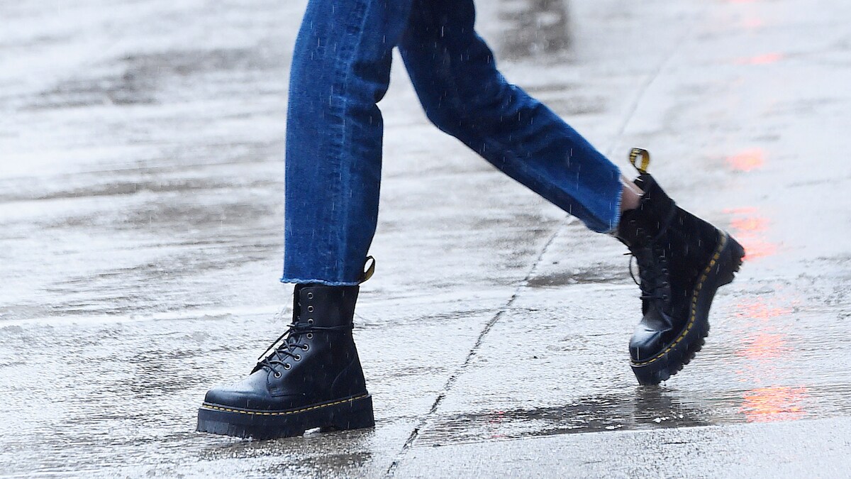 Porter des Dr Martens sans avoir mal aux pieds Cette ultime astuce ne vous coutera que quelques euros Tendances 7sur7.be