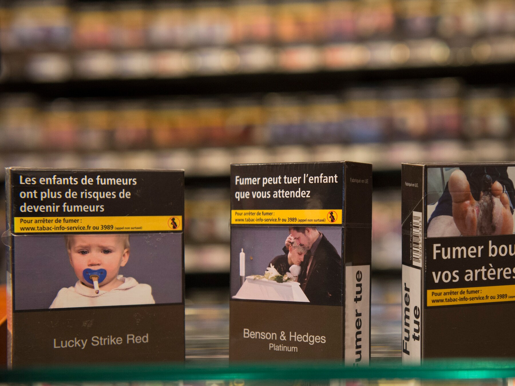 Le paquet de cigarettes classique passe à... 30 euros en Australie
