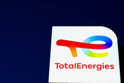 TotalEnergies double son bénéfice net et vise une production en hausse de 2 à 3% par an entre 2030 et 2035