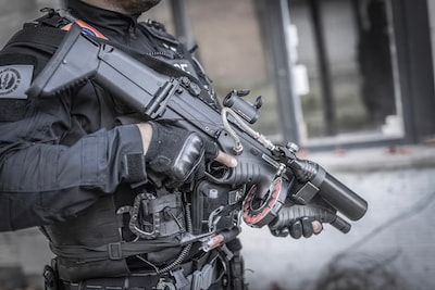 Les Engagés inquiets par l’idée d’utiliser armes FN 303: “Elles sont particulièrement dangereuses”