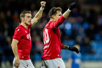 Dender et le Standard se neutralisent à la mi-temps, la RAAL mène au Beerschot