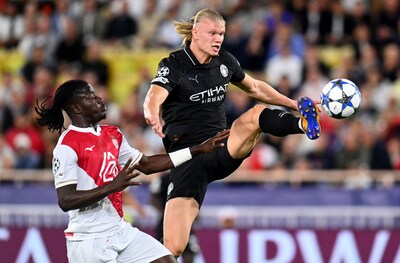 Un missile de Teze pour répondre au lob d'Haaland, la Juve surprise par Villarreal