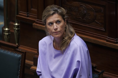 Annelies Verlinden veut allonger le délai légal d’avortement à 14 semaines