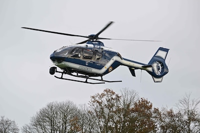 Un hélicoptère de la gendarmerie s’écrase en France: un mort