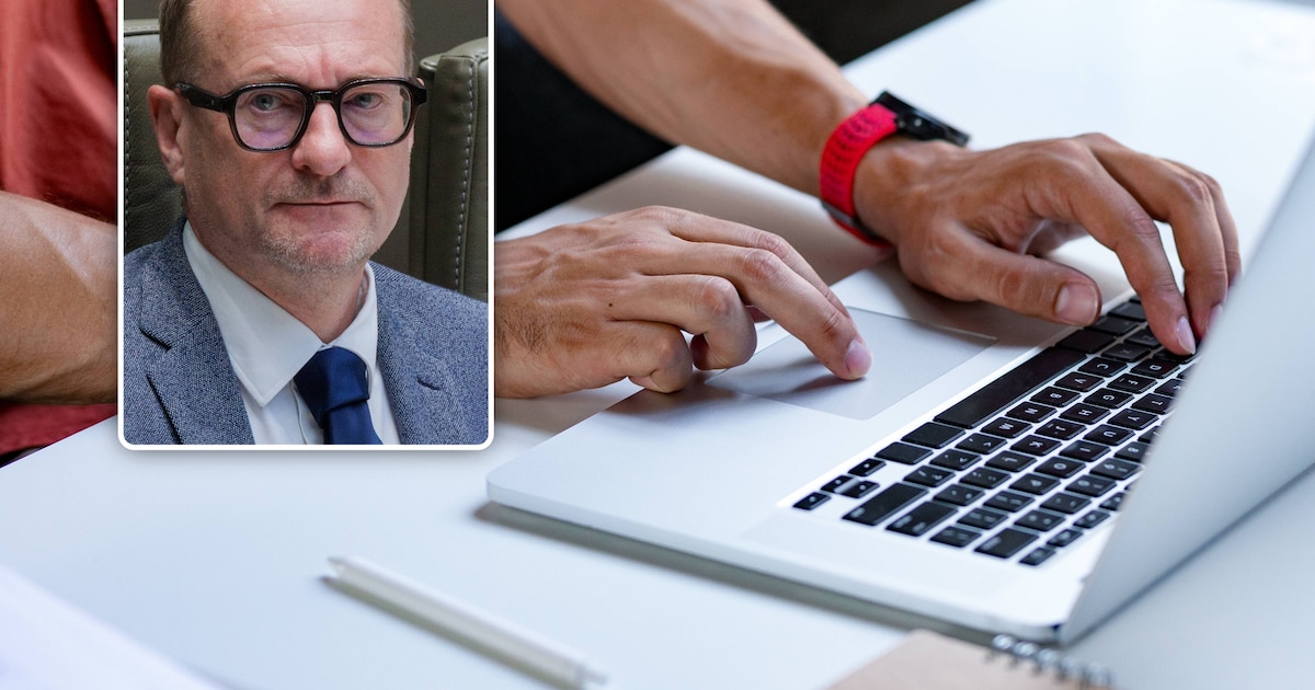 “Stupide”: un collaborateur de Ben Weyts se fait passer pour un ...
