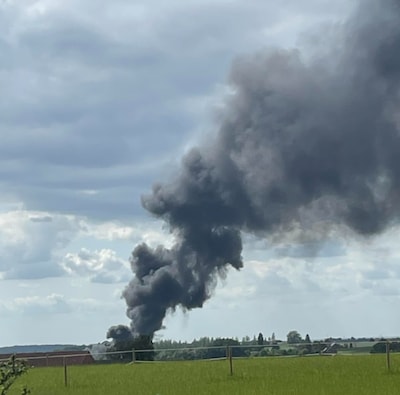 Incendie sur le site d’un vendeur de mazout à Rebecq, les riverains invités à fermer portes et fenêtres