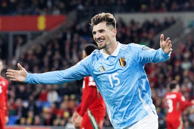 Une praline dans la lucarne: le joli but de Thomas Meunier au pays de Galles