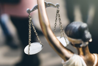 Réseau pédocriminel et 120 victimes: quatre hommes jugés à O