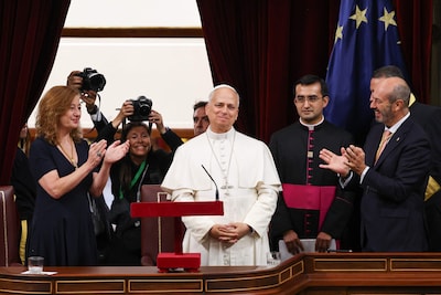 Le pape réclame une réponse globale au “drame tragique de la