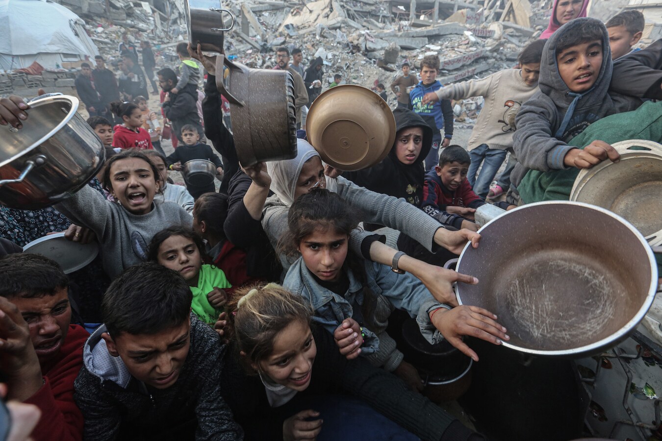 “La famine comme arme de guerre”: Israël vivement critiquée après le ...